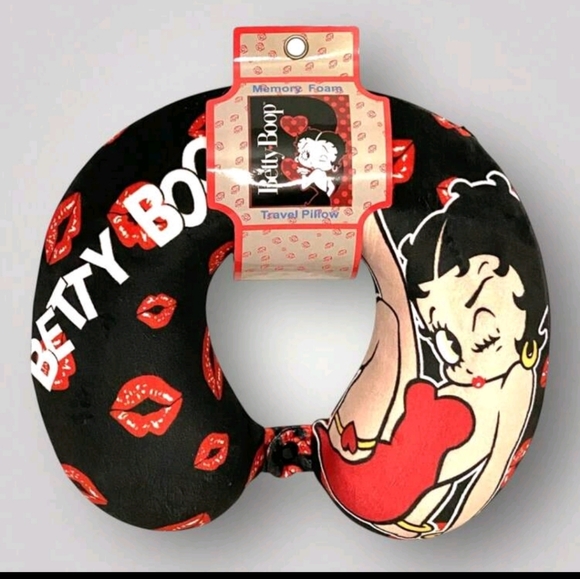Betty Boop Black and Red Travel Pillow - Picture 1 of 5